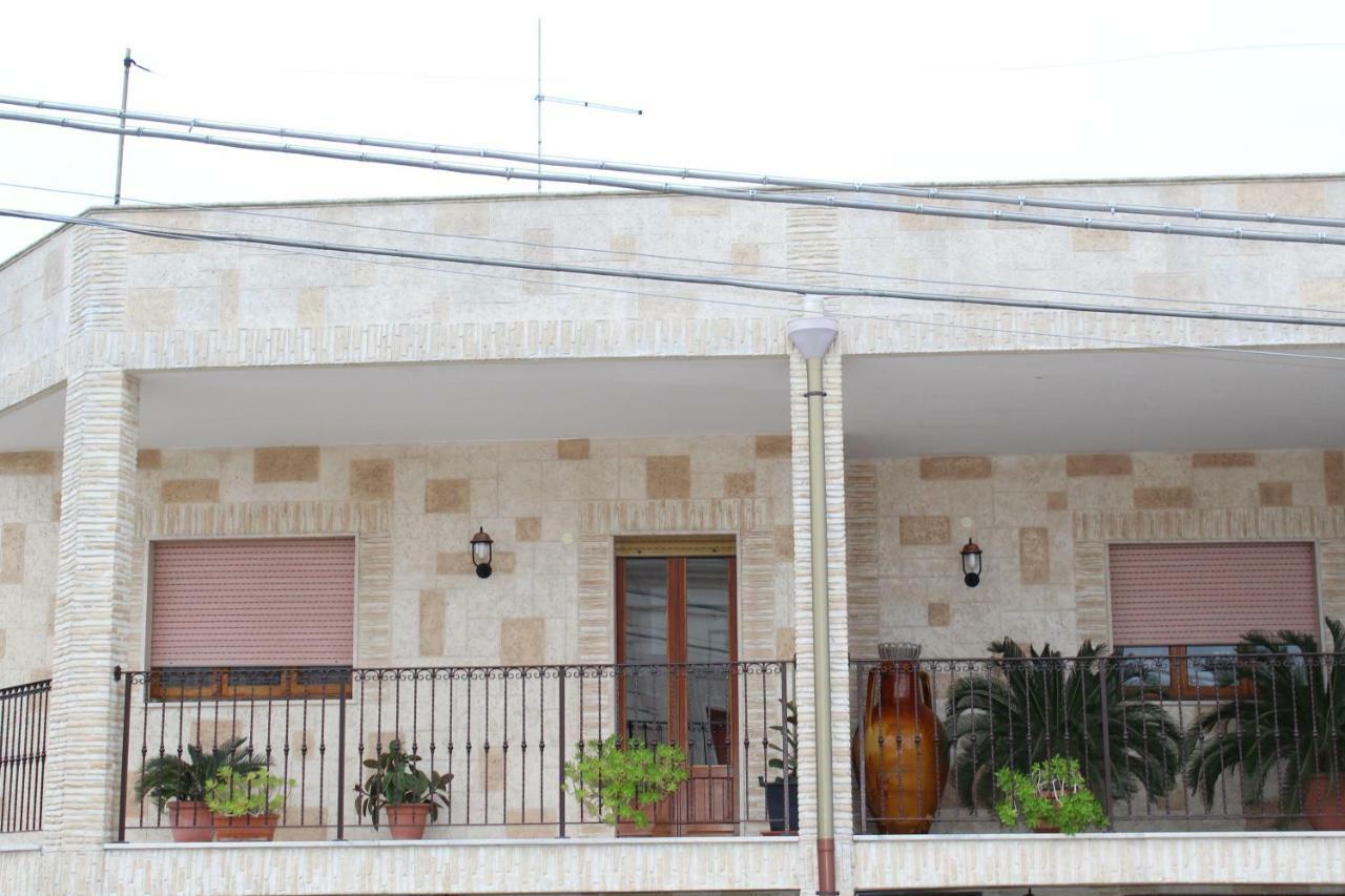 Вилла Antico Borgo Monacizzo Экстерьер фото
